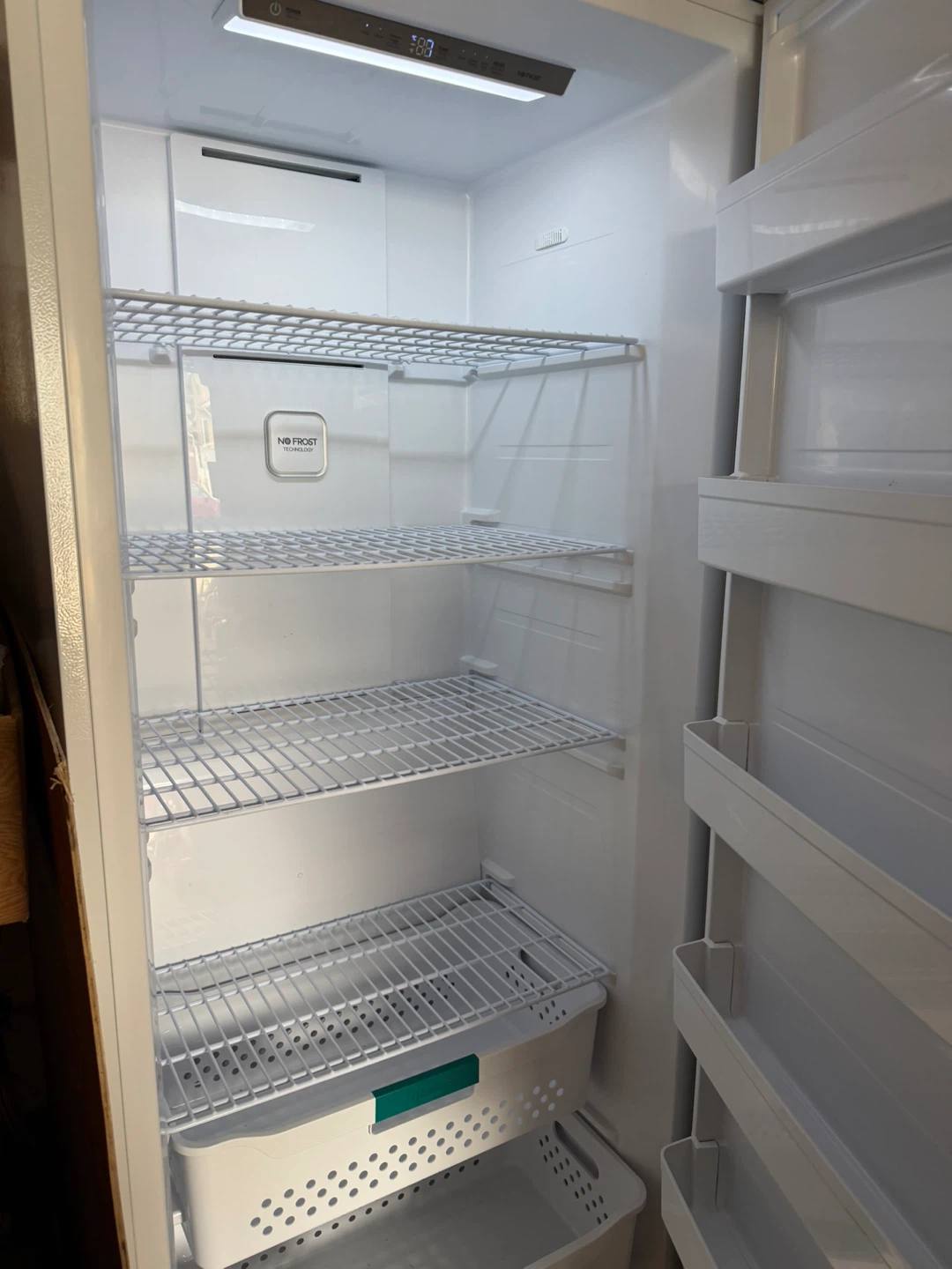 Hisense upright Freezer and Fridge - photo 5