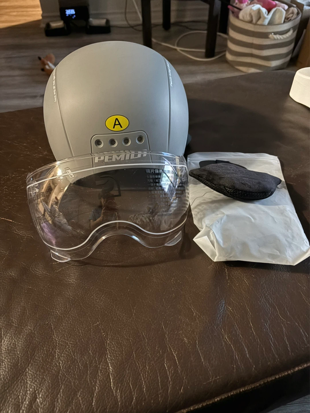 PEMILA Bicycle Helmet with Visor - photo 2