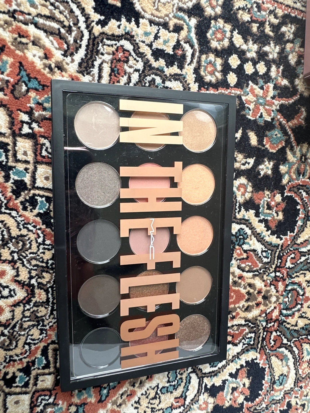 MAC Eyeshadow Palette - In The Flesh - photo 3