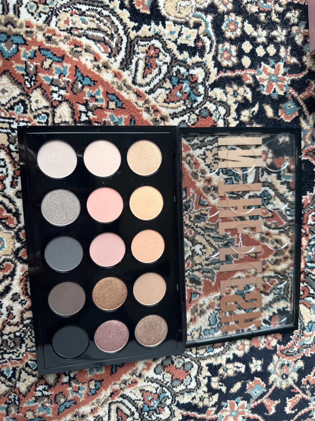 MAC Eyeshadow Palette - In The Flesh - photo 2