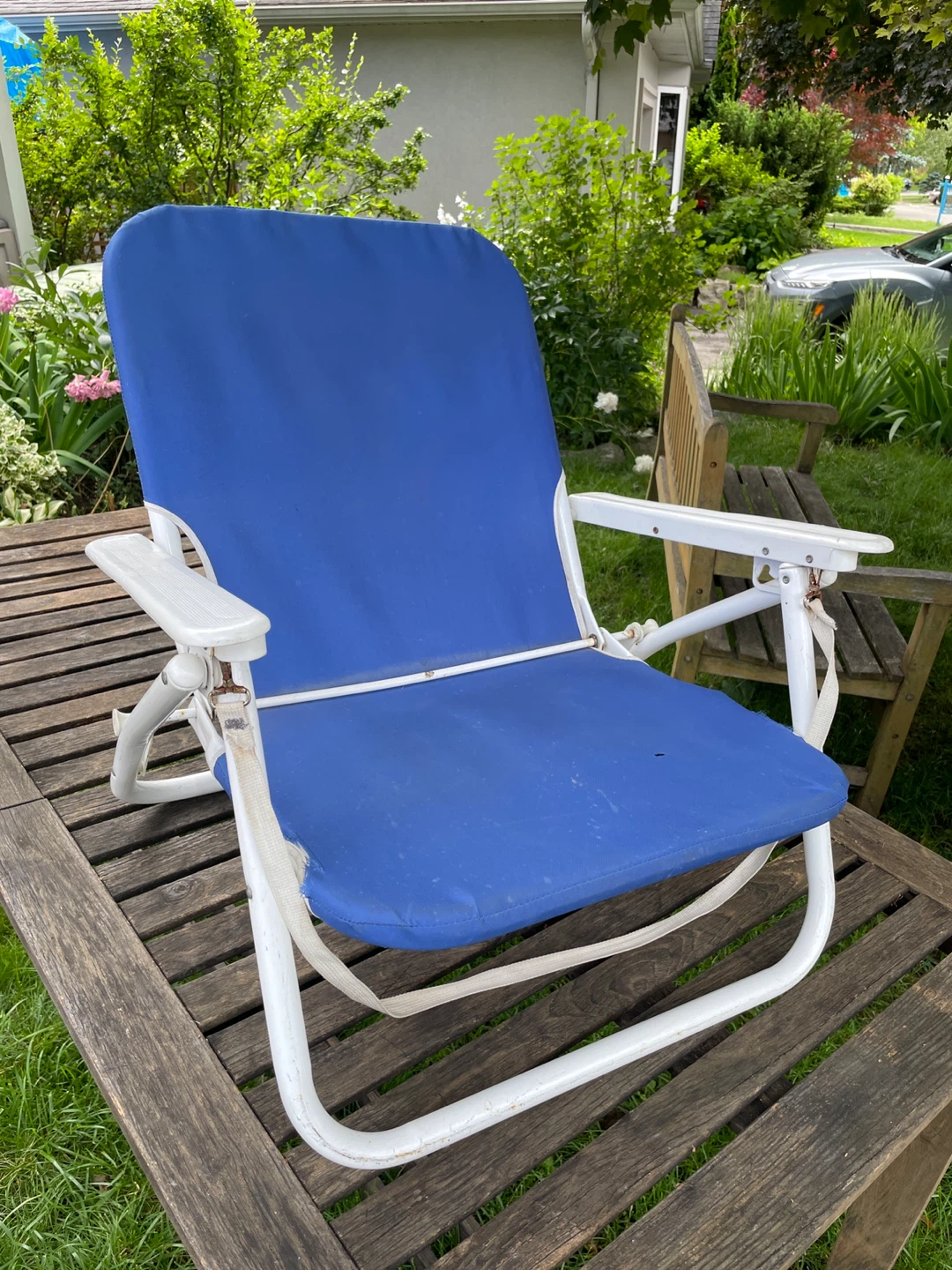 ⚽️Eddie Bauer Blue Folding Beach Chair
