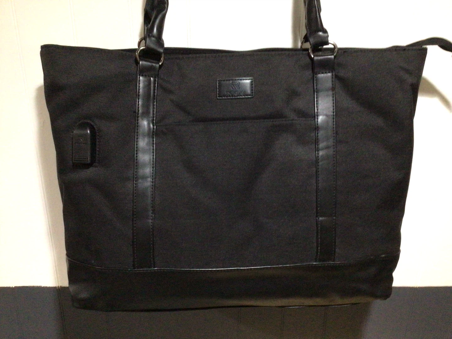Women's Handbag w.USB Port Waterproof Leather Handbag