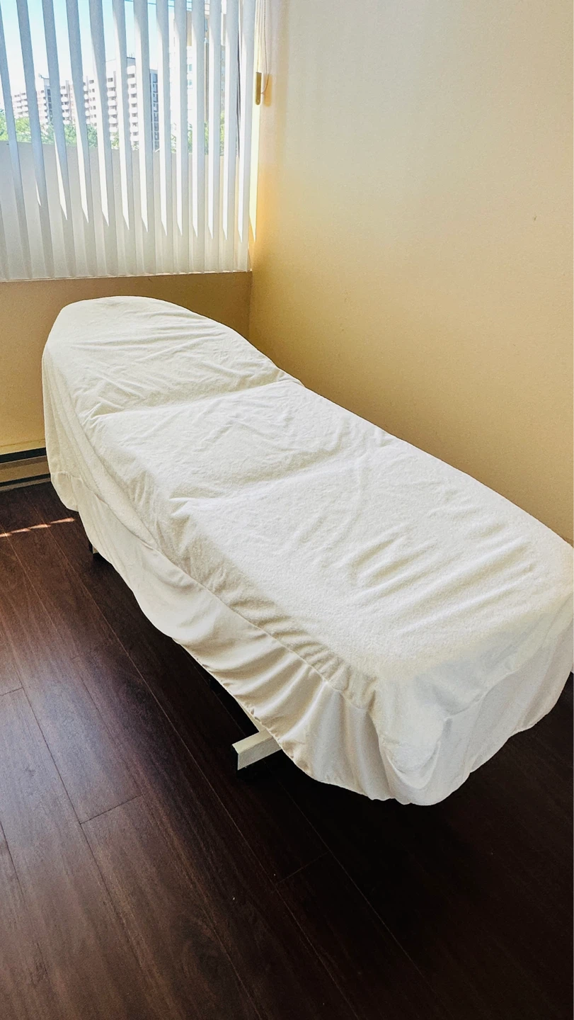 White Massage Table