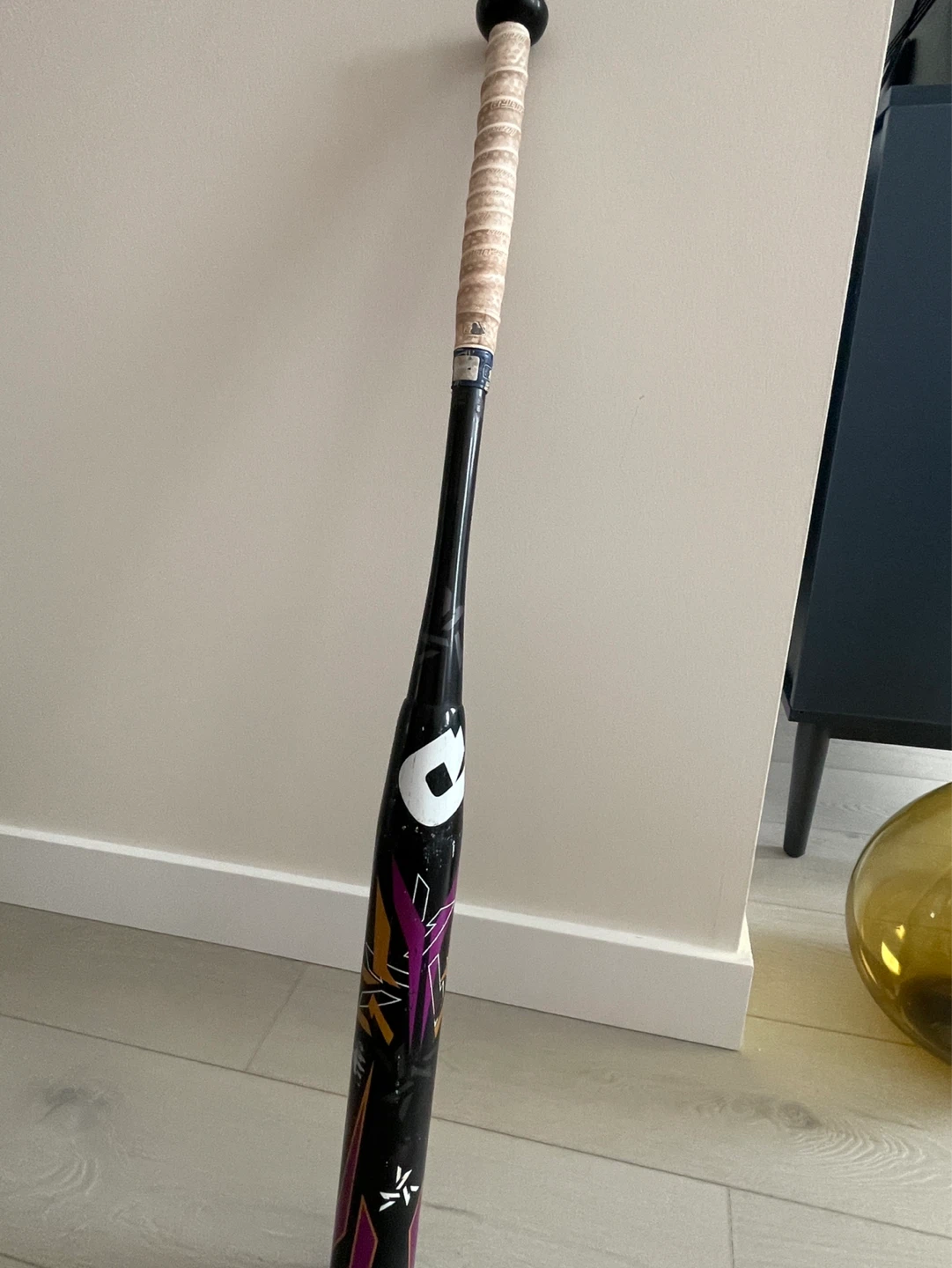 DeMarini Twisted Mistress Softball Bat 34in/26oz