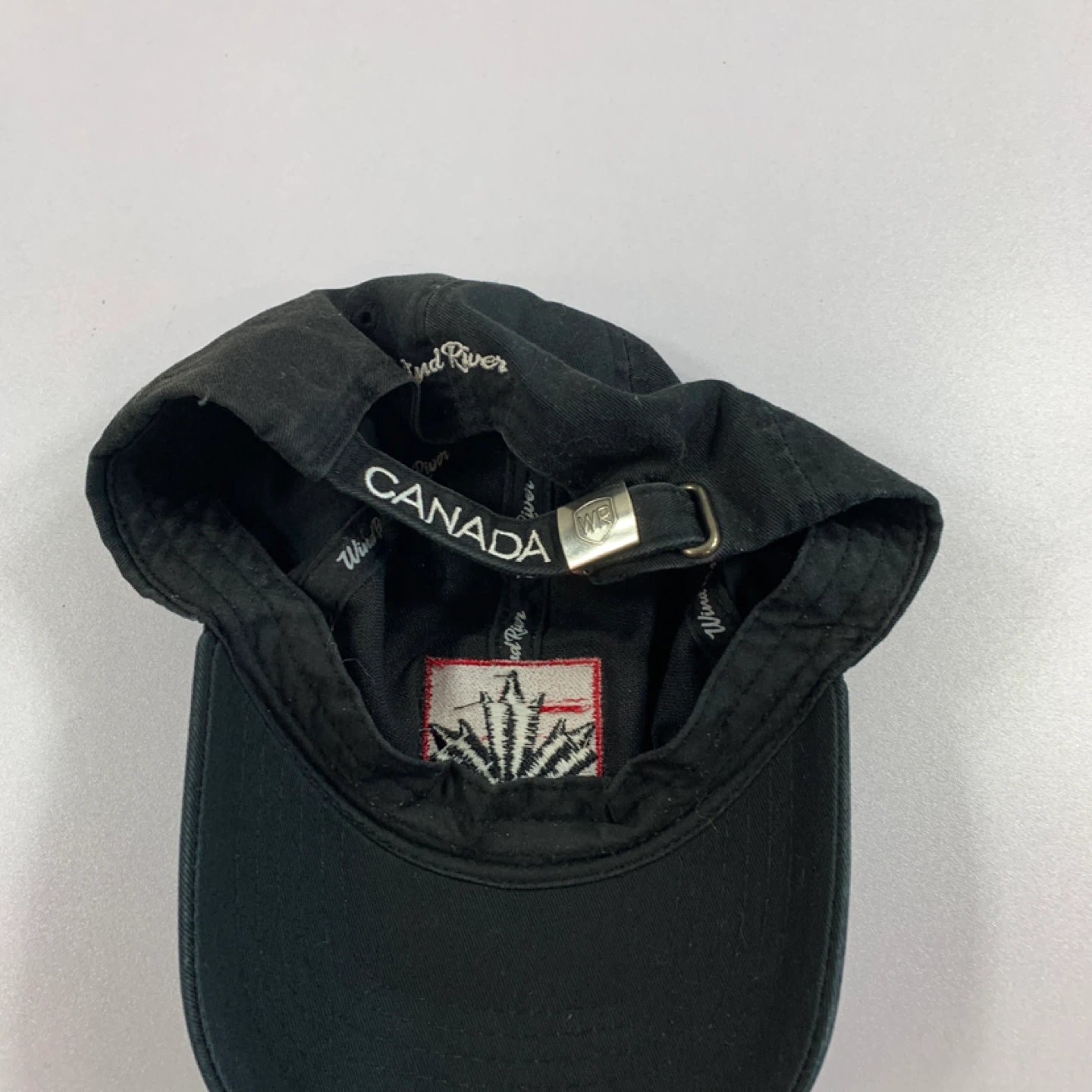 Black Baseball Cap with Canadian Maple Leaf ⚽️ - photo 2