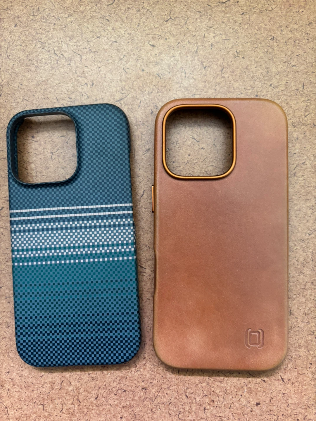 iPhone 16 Pro Cases - photo 3