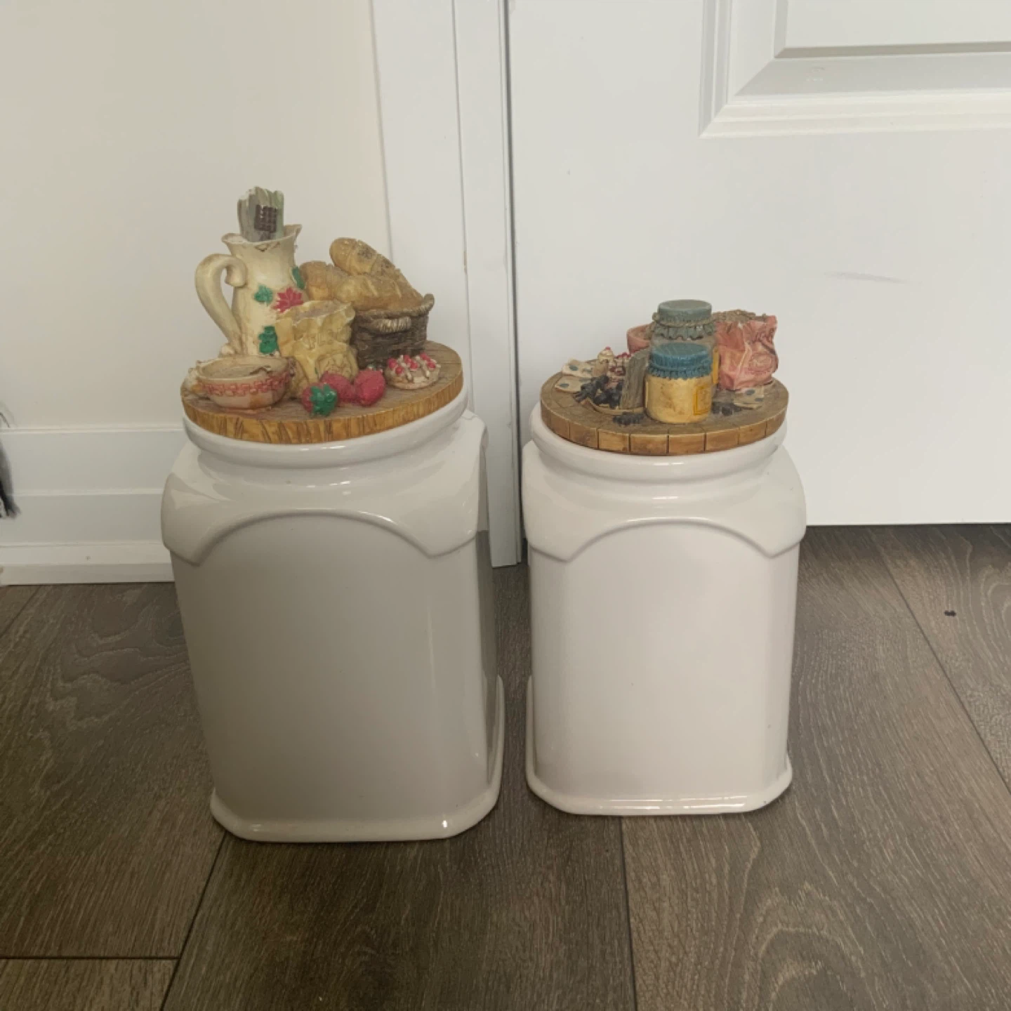 Set of 2 White Ceramic Kitchen Canisters with Decorative Lids