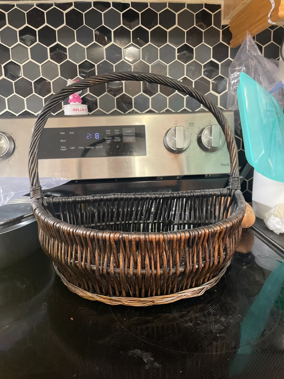 Wicker Basket with Handle ⚽