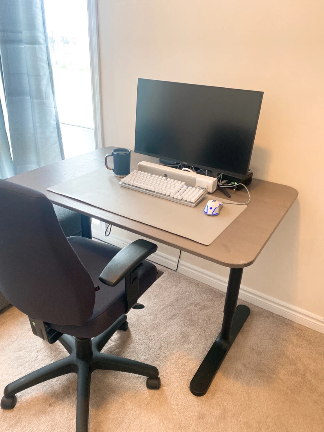 Adjustable Height Office Desk + free office chair