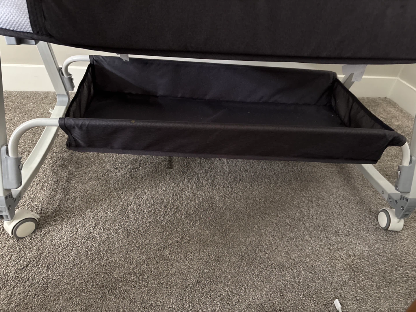 Portable Bassinet with Mobile - EVICTION SALE - photo 4