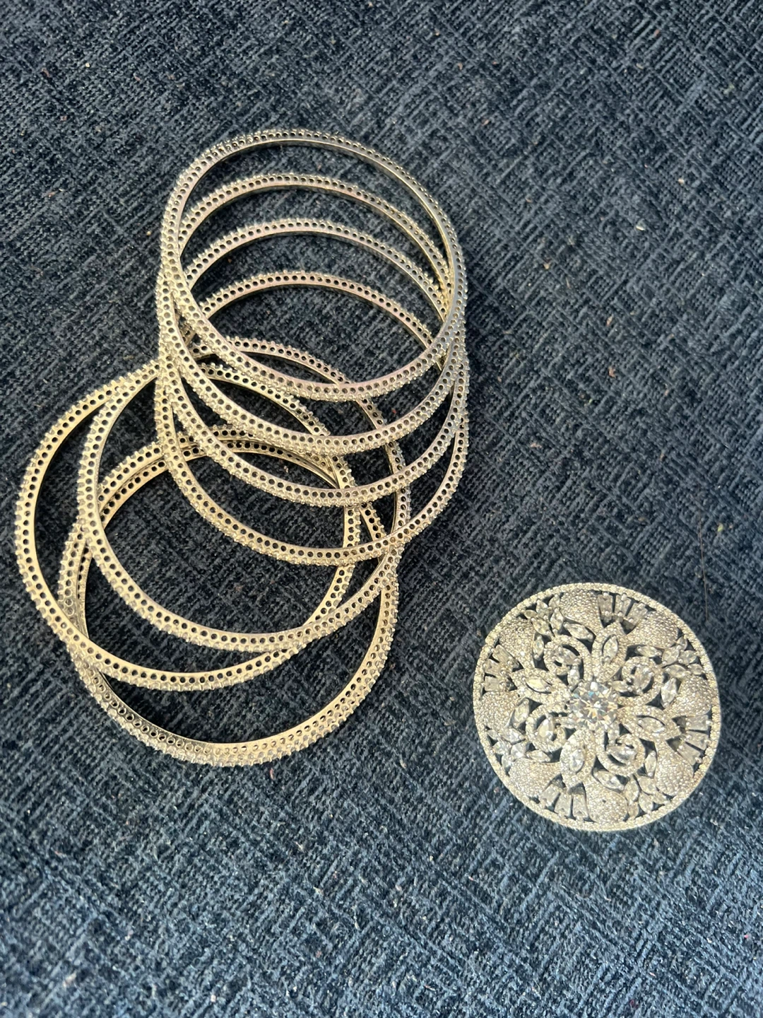 Diamond cut Set of 8 Bangles with Round Ring - photo 4