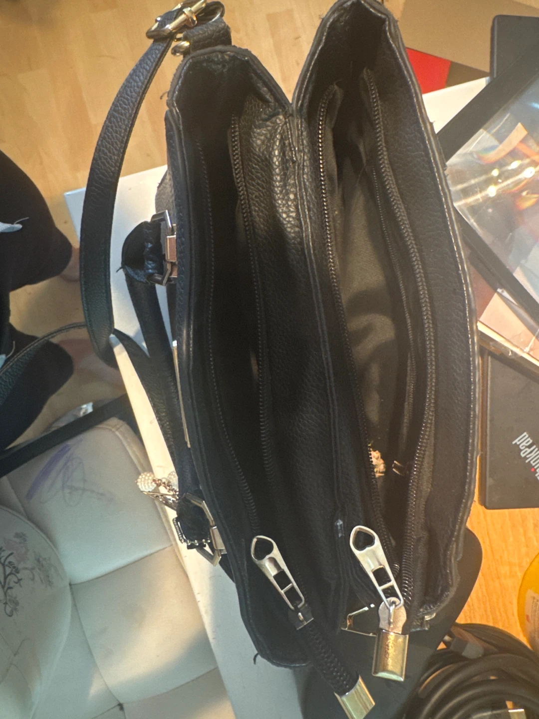 Black Fufeng Handbag ⚽ - photo 2