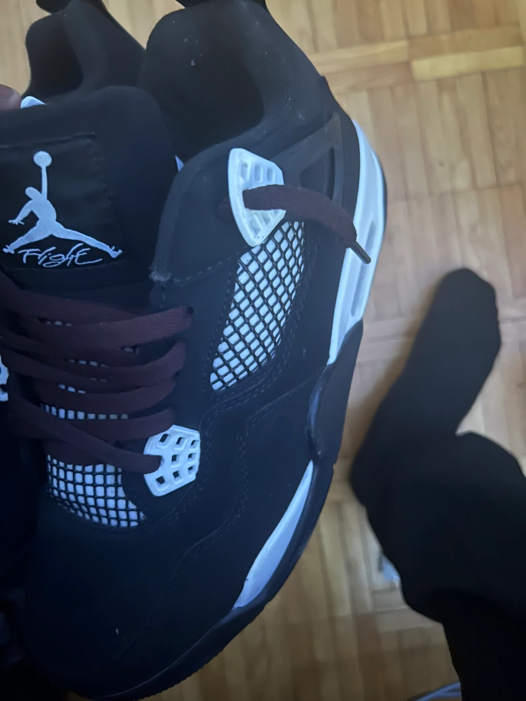 Jordan 4 white thunders - photo 3