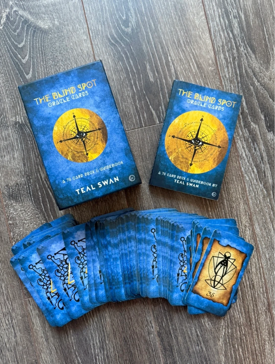 ⚽️The Blind Spot Oracle Cards by Teal Swan