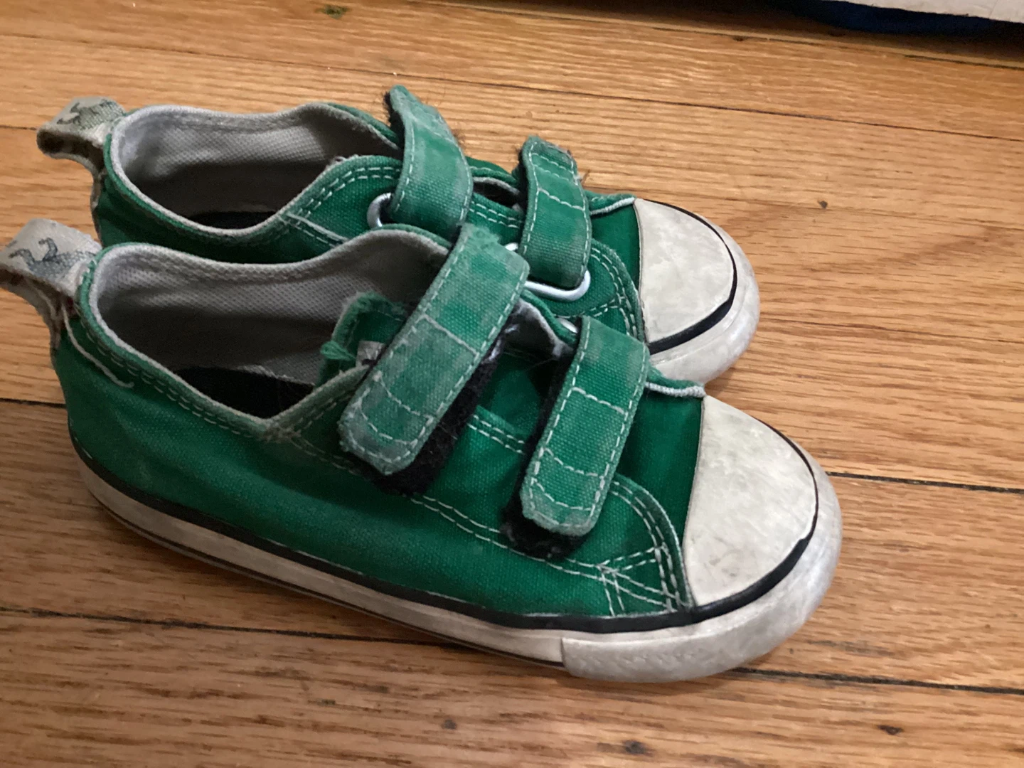 ⚽️Size 9 kids Green Converse Chuck Taylor All Star Crib Shoes - photo 2