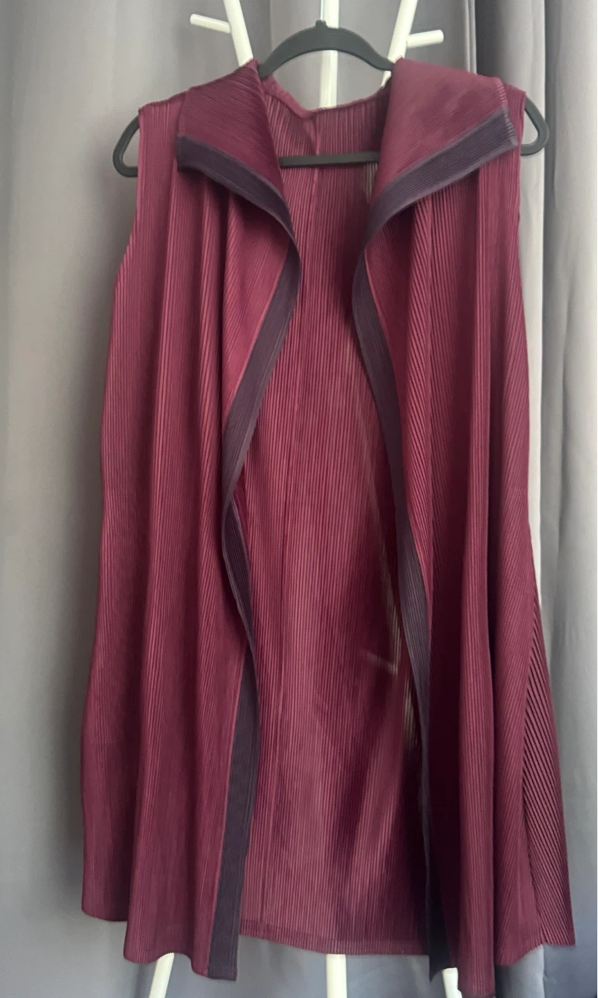Pleated Open Front Vest