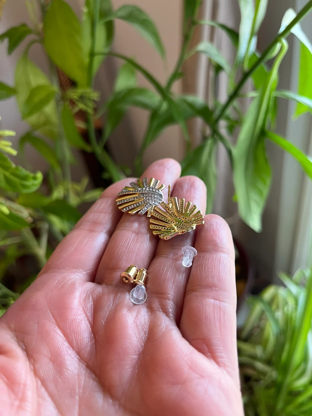 Gold Leaf Design Earrings with Rhinestones - photo 3