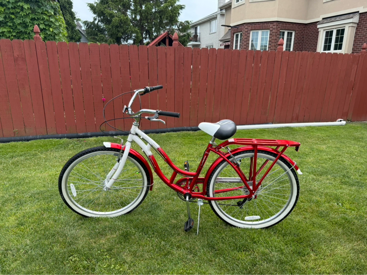 Schwinn Point Beach Cruiser Bicycle