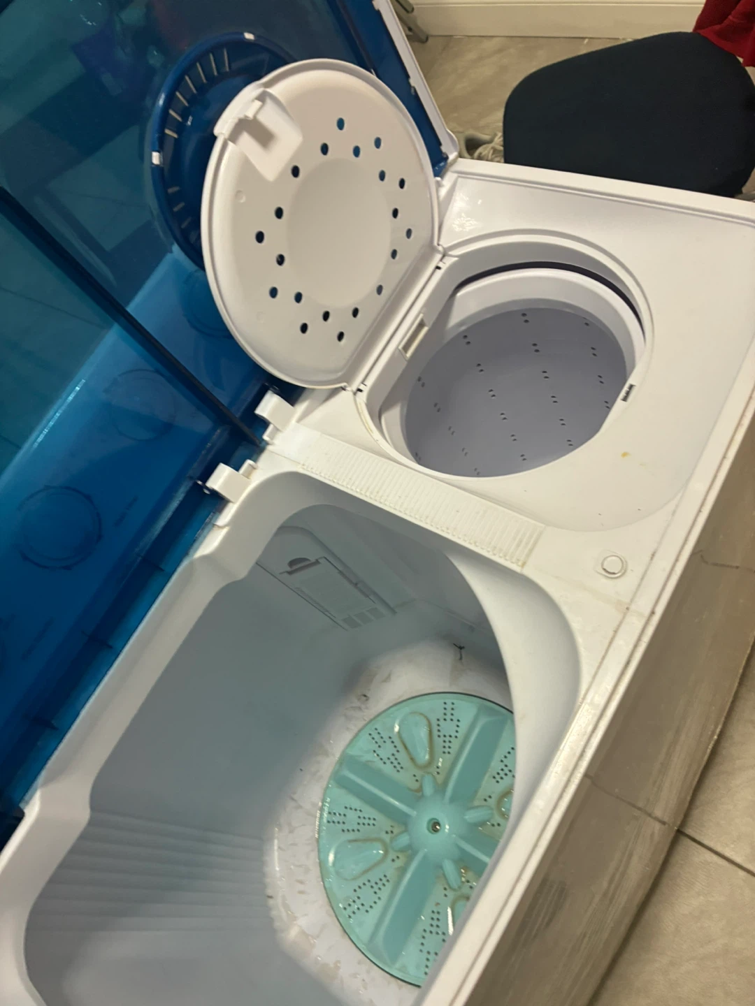 Compact Twin Tub Washing Machine - photo 3