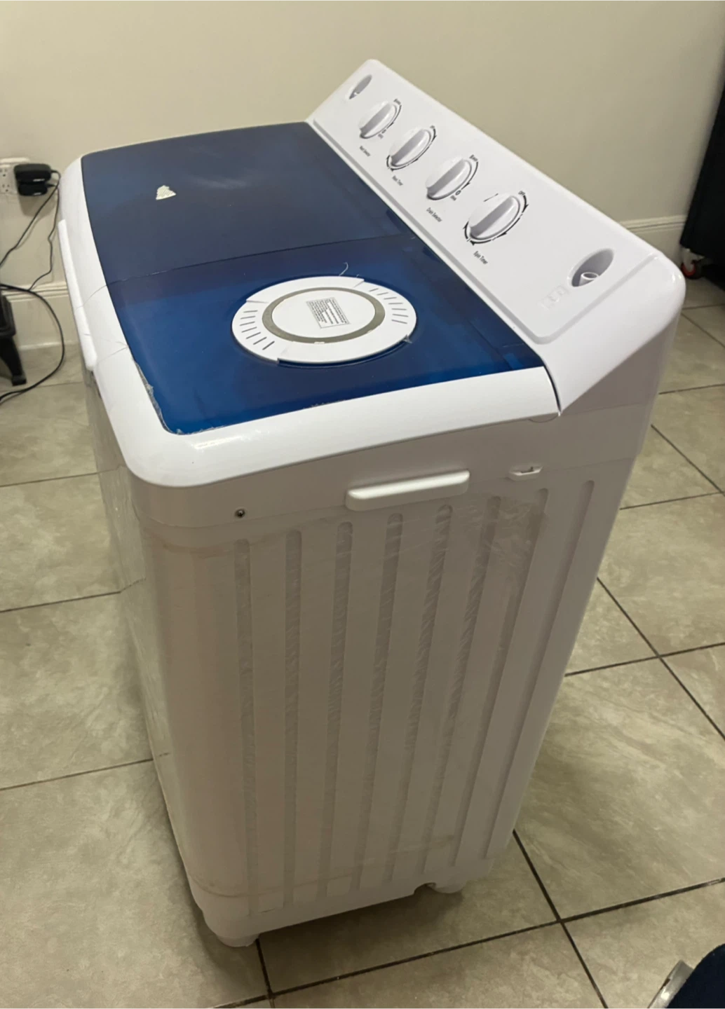 Compact Twin Tub Washing Machine - photo 2