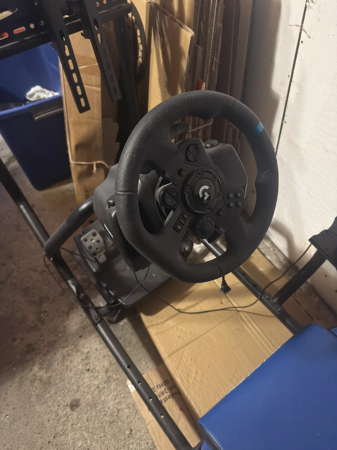 Conquer Racing Sim Cockpit with Logitech Wheel and Pedals - photo 3