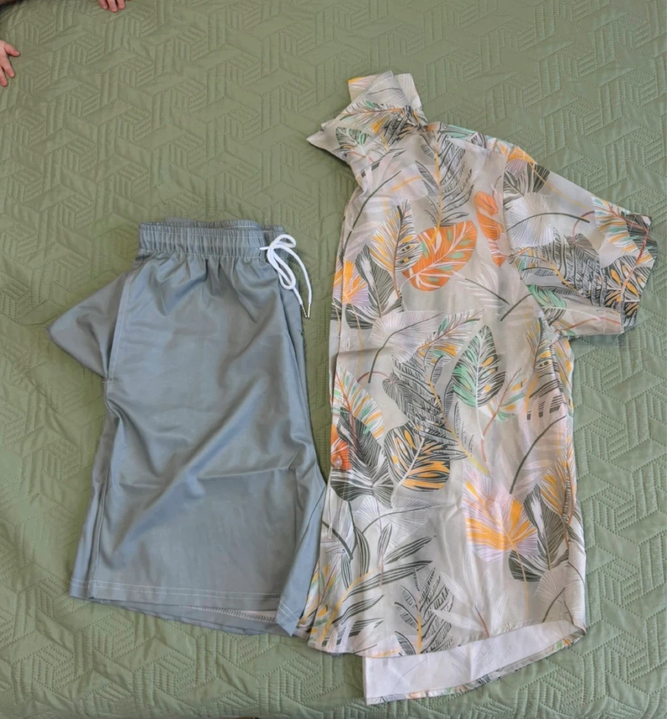 Men's Tropical Print Button-Up Shirt and Shorts Set - Size L