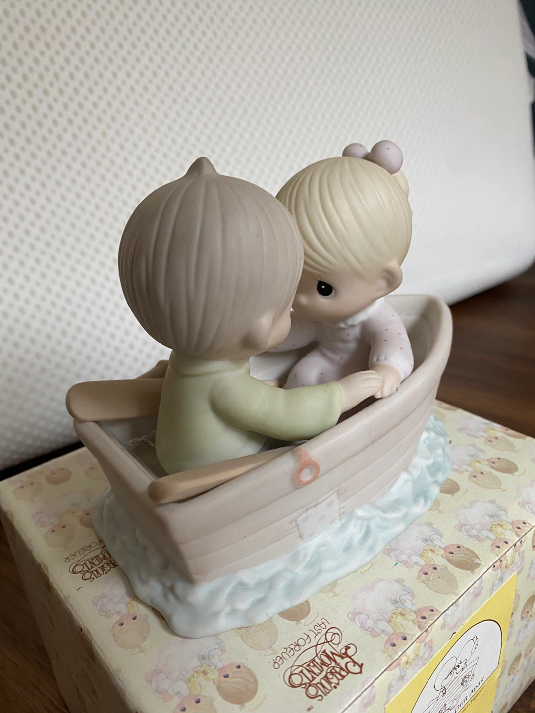 Precious Moments Friends Never Drift Apart Porcelain Figurine ⚽️ - photo 2