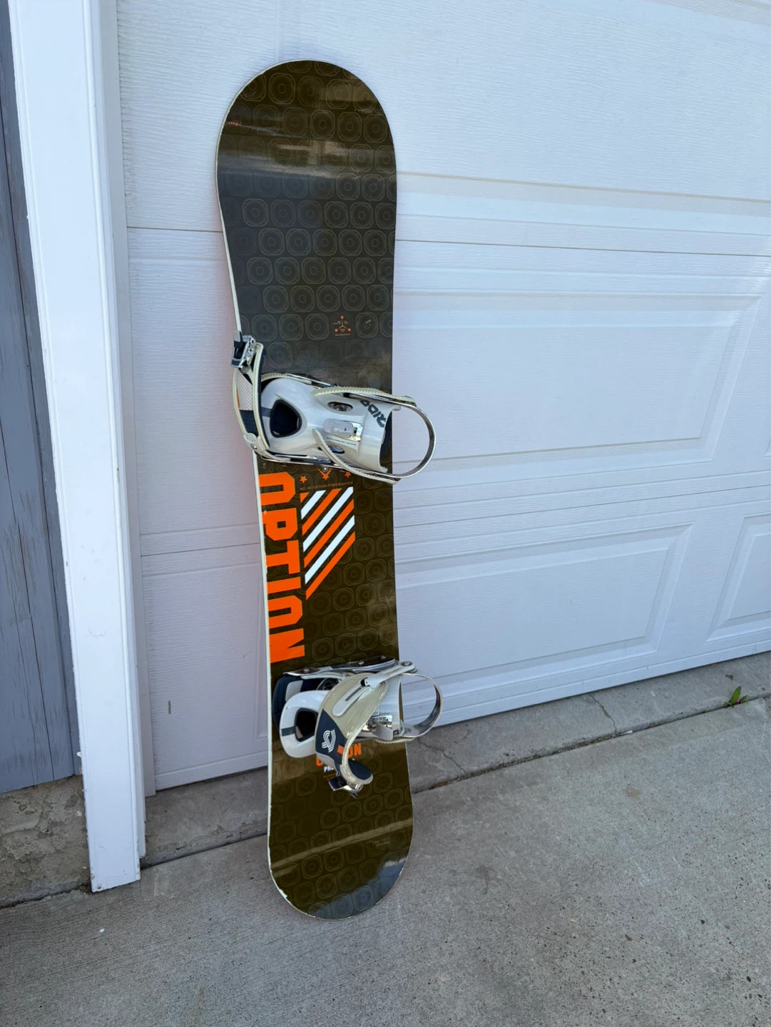 Option Pro AM 140 Snowboard with Bindings - photo 2