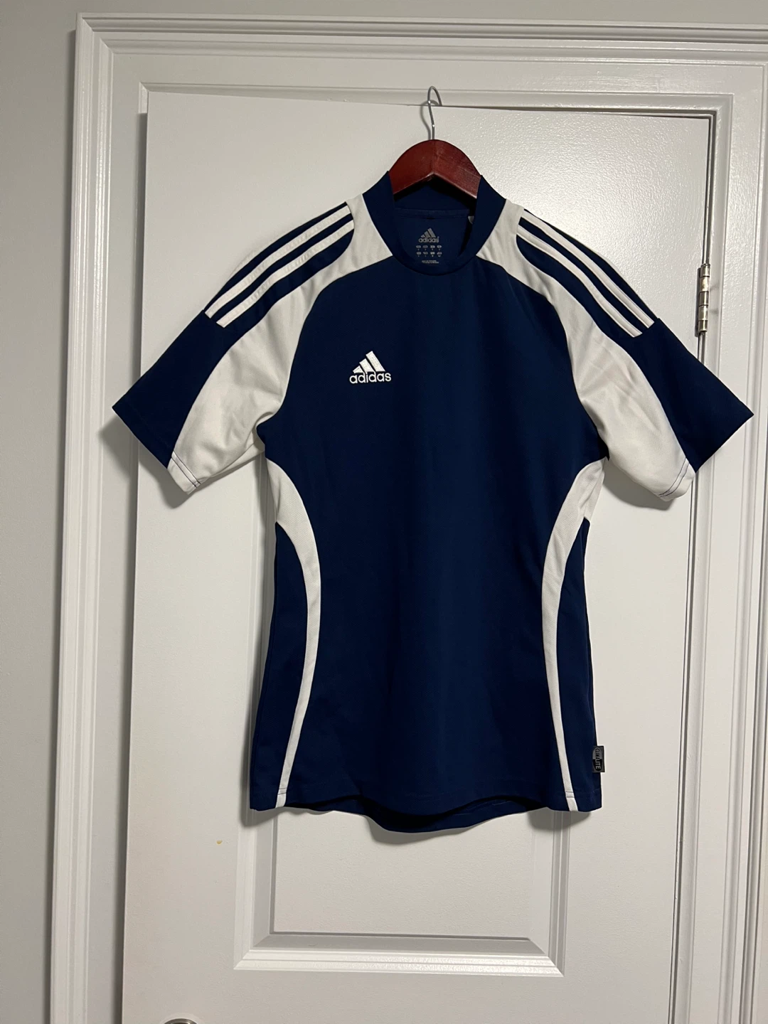 Adidas Men’s Athletic CLIMALITE T-shirt Size Small
