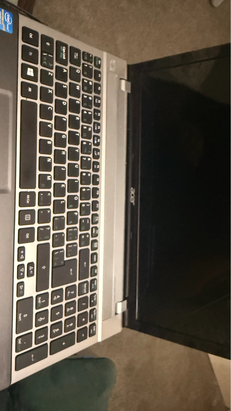 Acer Aspire V3-571-6850 Laptop