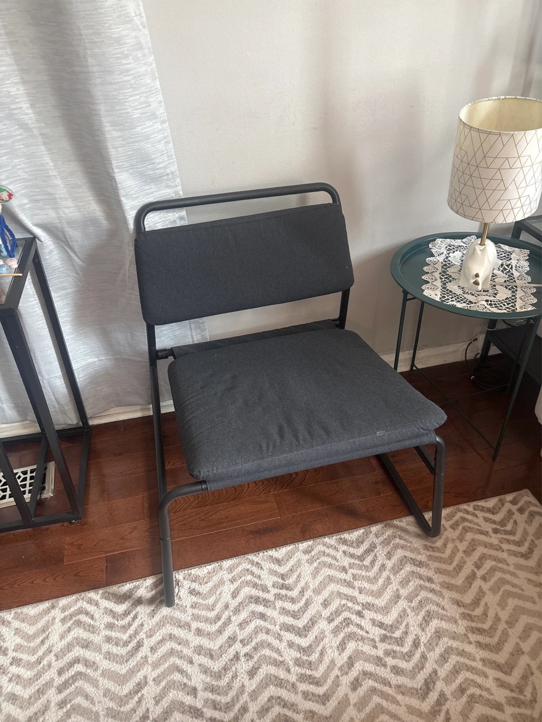 2 Black metal accent chair with cushion - photo 2