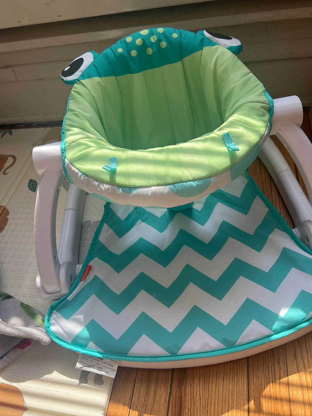 Fisher-Price Frog Infant Seat ⚽️