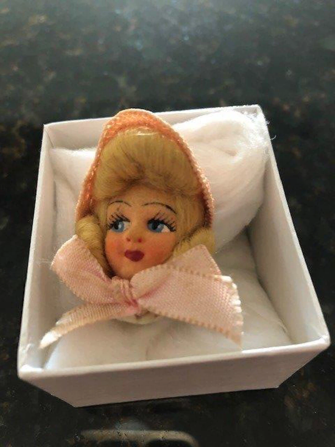 ⚽️Vintage Doll Head Brooch - photo 2