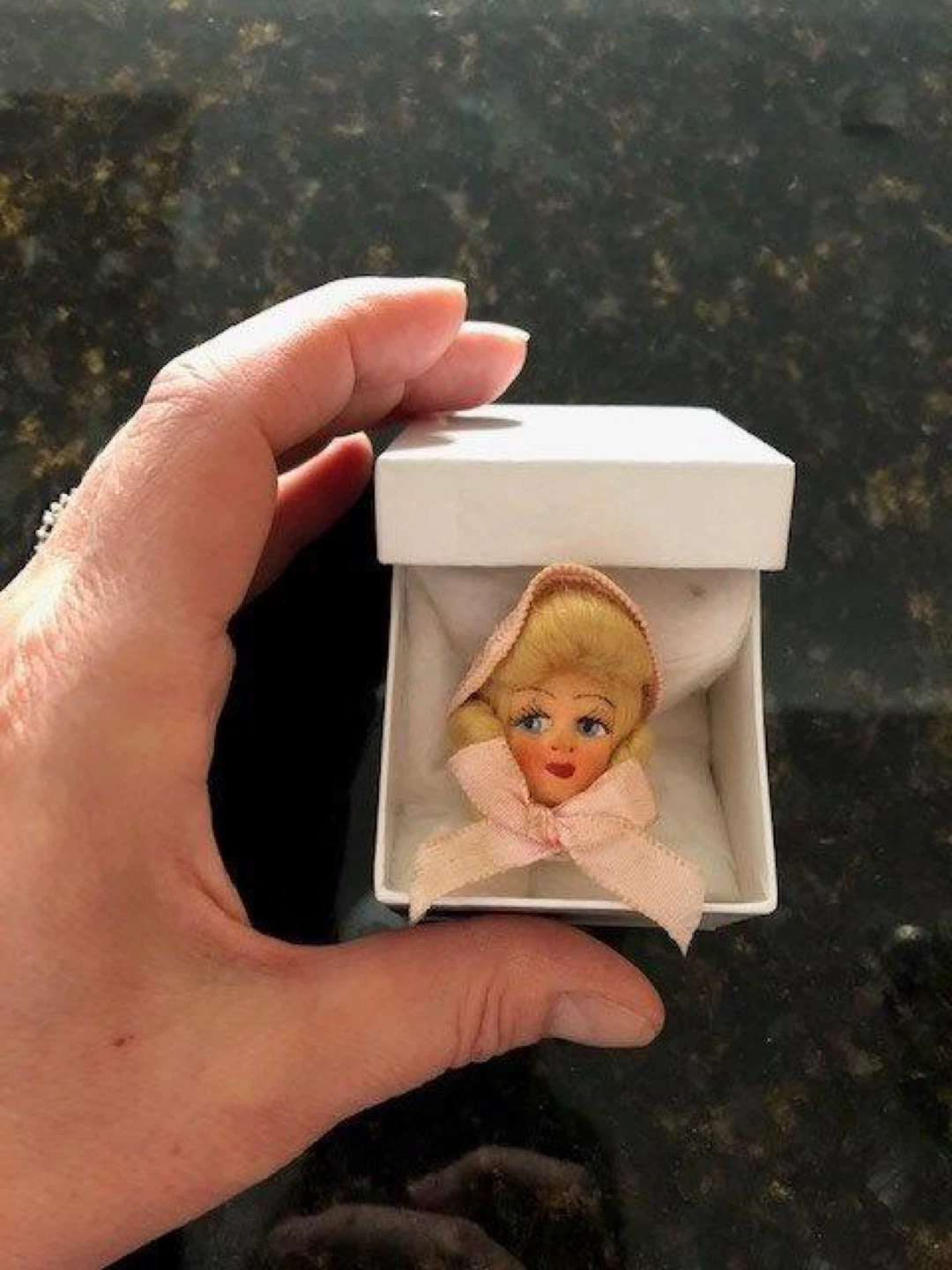 ⚽️Vintage Doll Head Brooch - photo 4