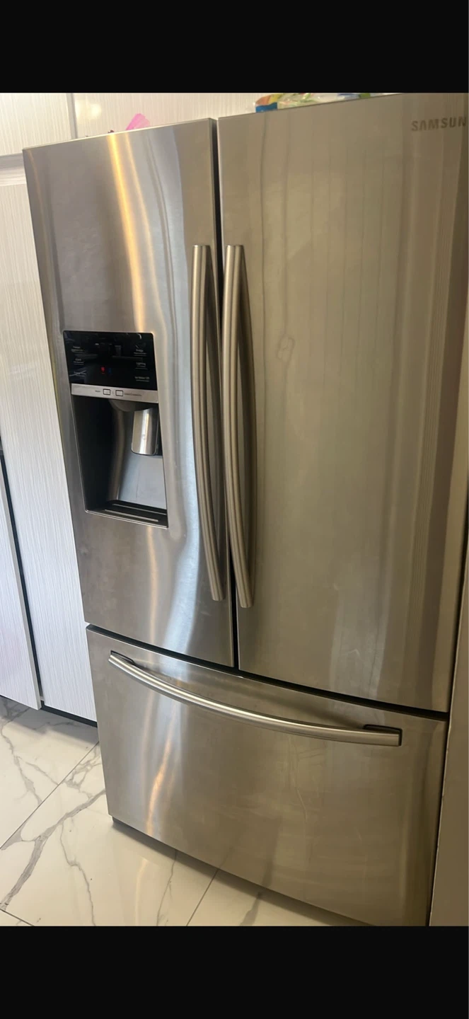 Samsung RF23HCEDBSR French Door Refrigerator - photo 2