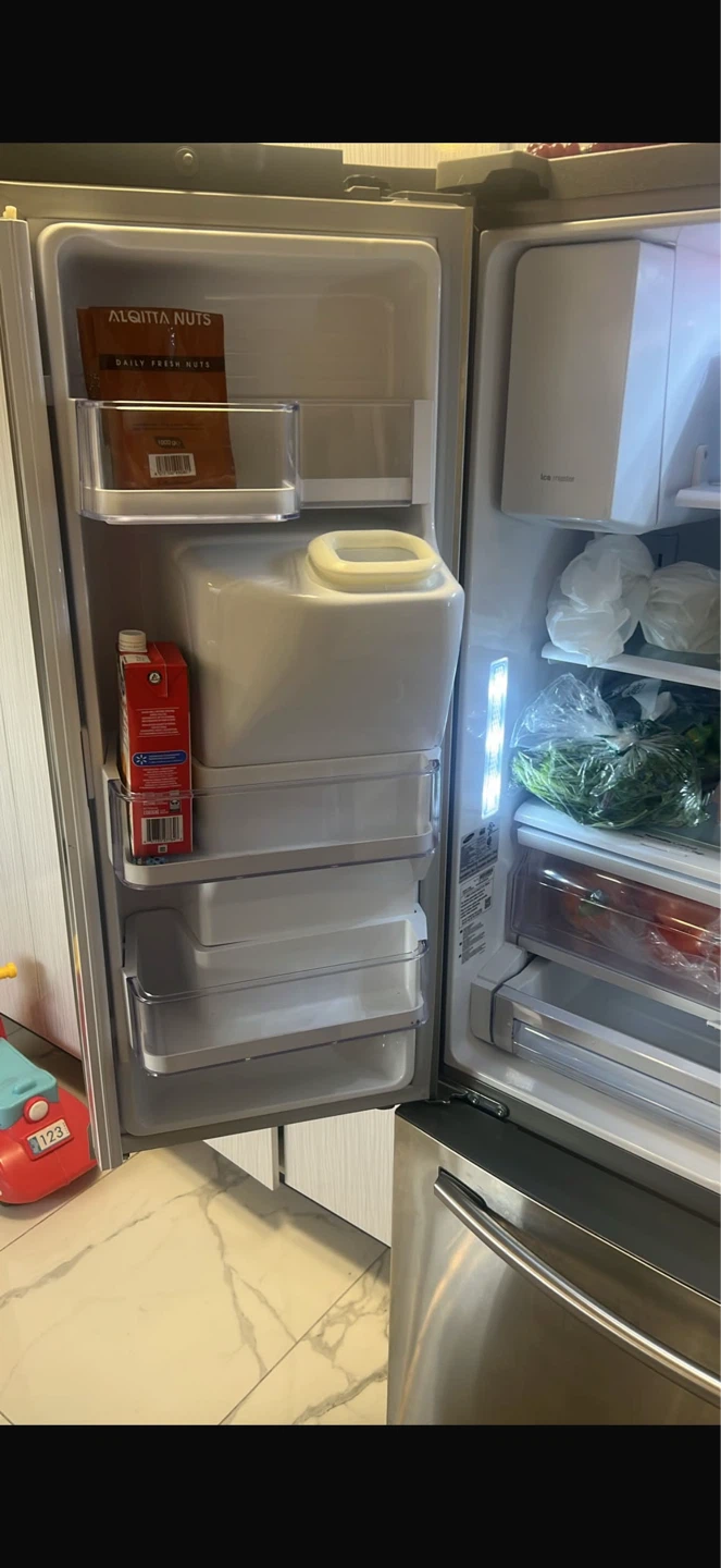 Samsung RF23HCEDBSR French Door Refrigerator - photo 3