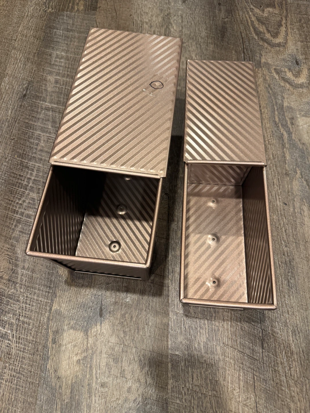 2 Loaf Pans Non-Stick Baking Pans