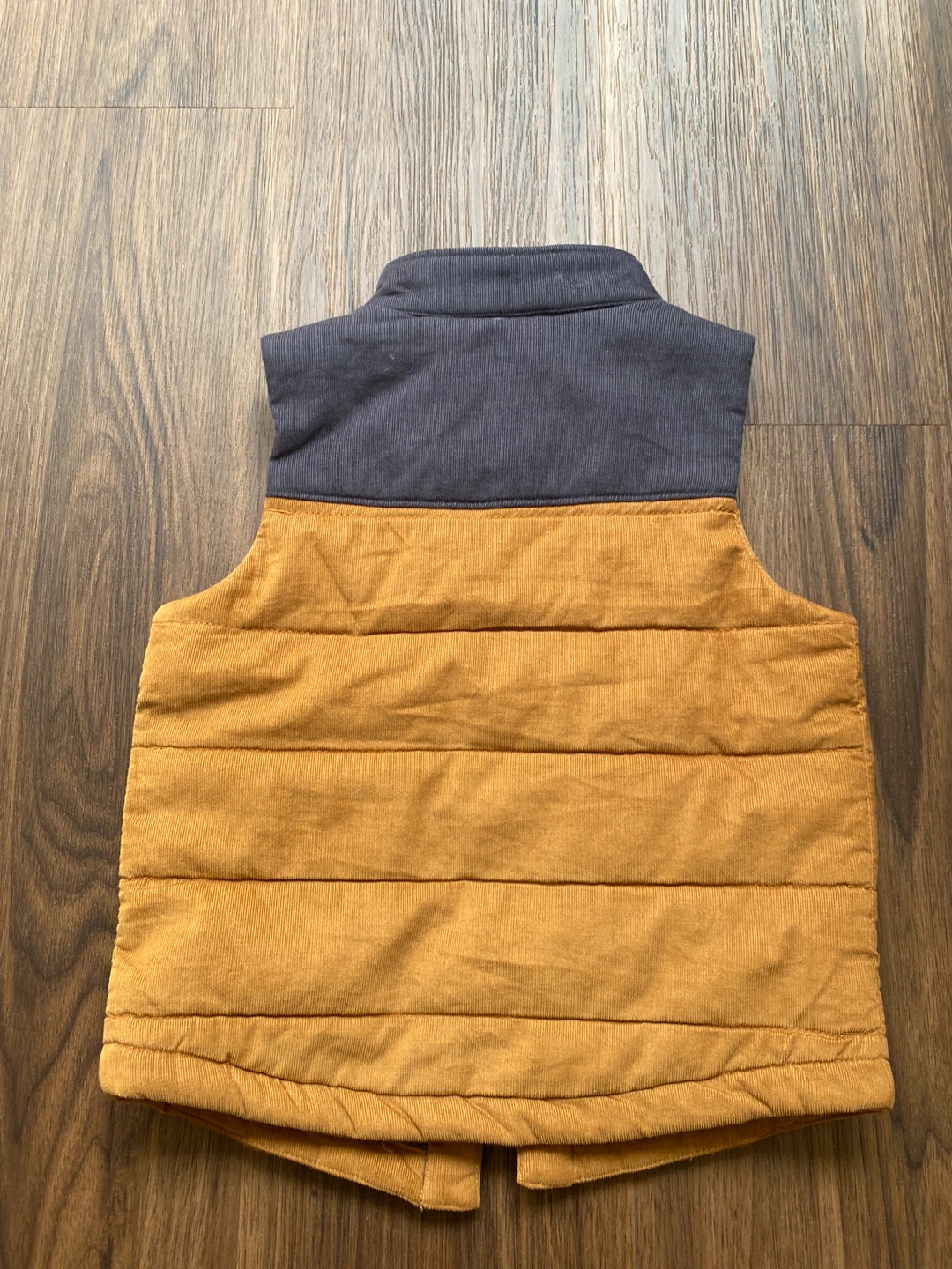 Tommy Bahama Quilted Corduroy Vest Size 3T ⚽️ - photo 3