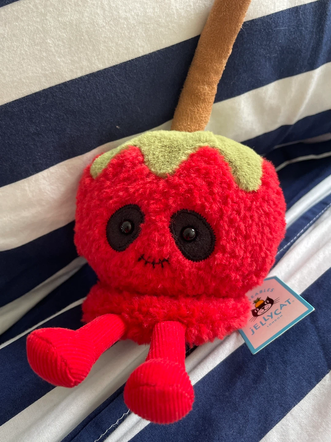 ⚽️ NWT Jellycat Amuseables Toffee Apple Plush
