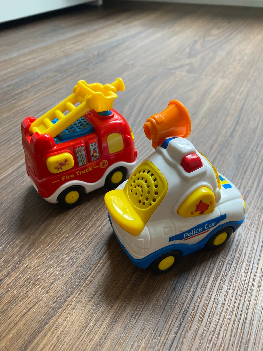 VTech Go! Go! Smart Wheels Police Car & Fire Truck Set ⚽️ - photo 2