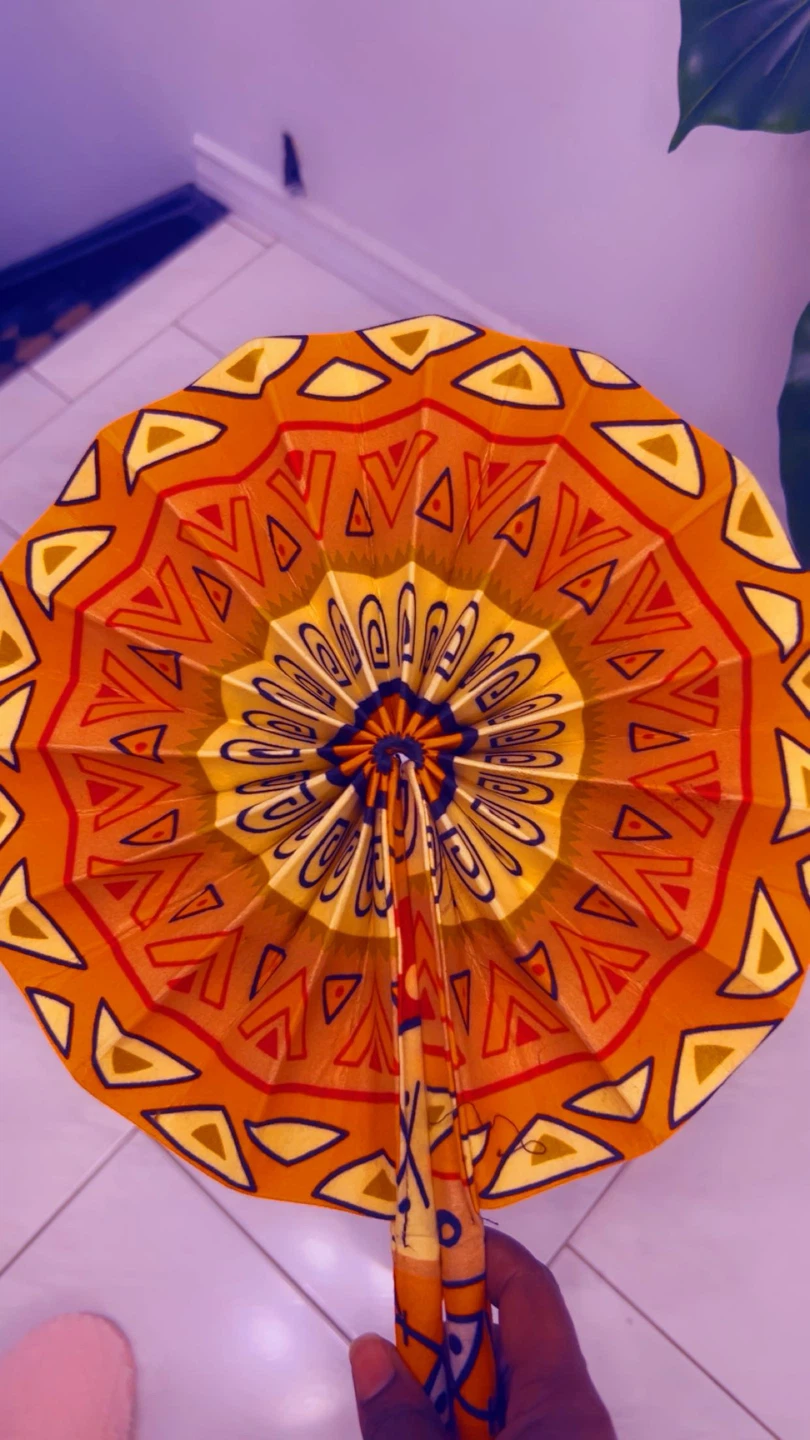 African Beach basket with hand held Ankara fan - photo 3