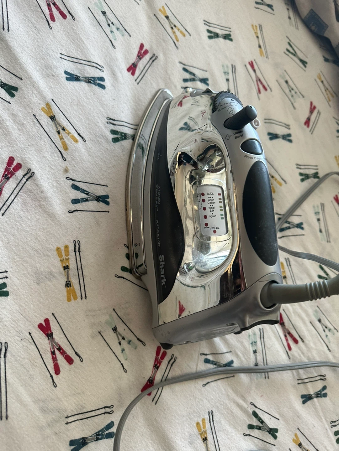 Shark Euro-Pro GI490 Electric Flatiron - photo 2