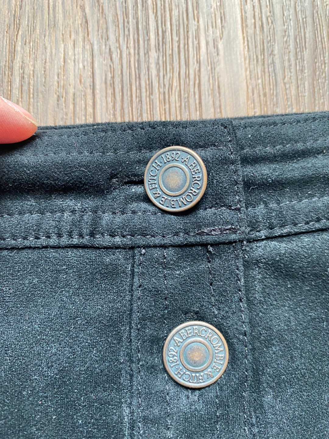 Abercrombie & Fitch Black Button-Front Mini Skirt, M ⚽️ - photo 3