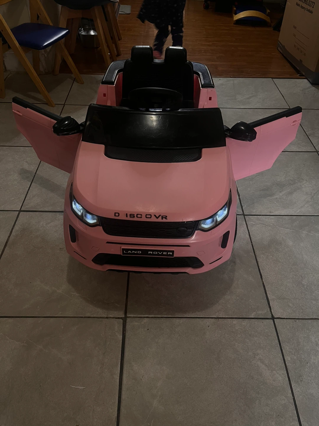 Kids Ride-On Land Rover Discovery Electric Car - Pink