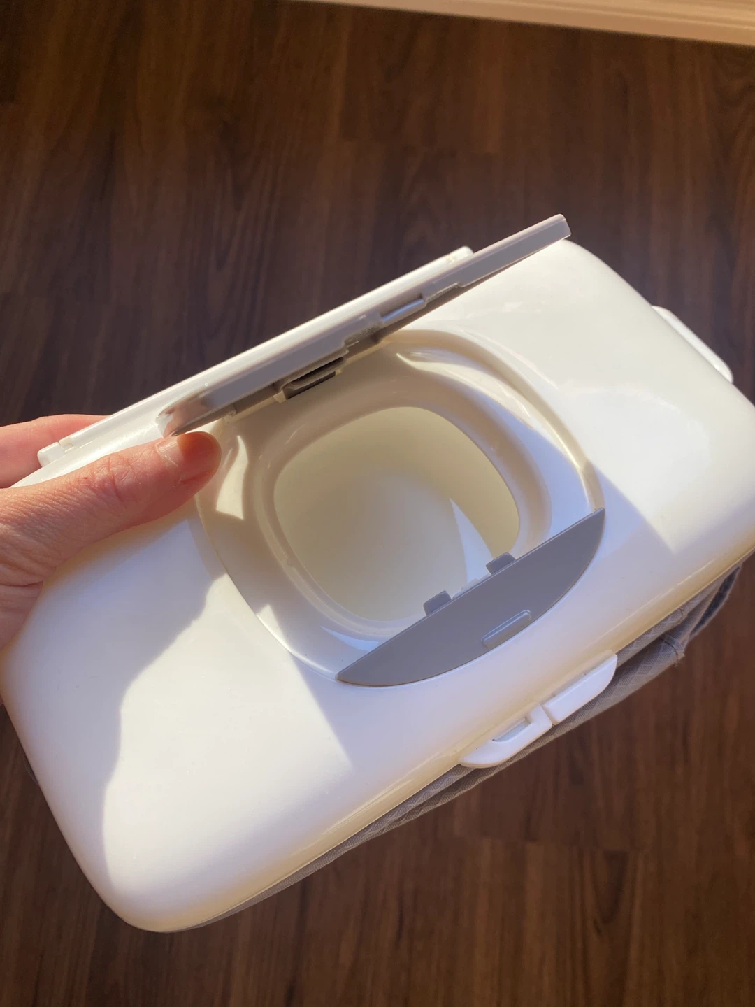 OXO Tot Travel Wipes and Diaper Case ⚽️ - photo 3