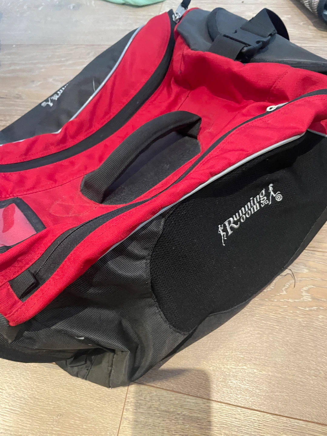 Running Room Duffel Bag ⚽️