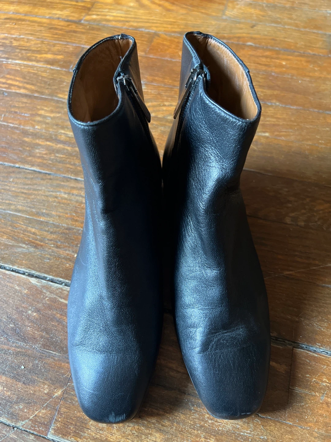 Aquatalia Black Leather Ankle Boots Size 6