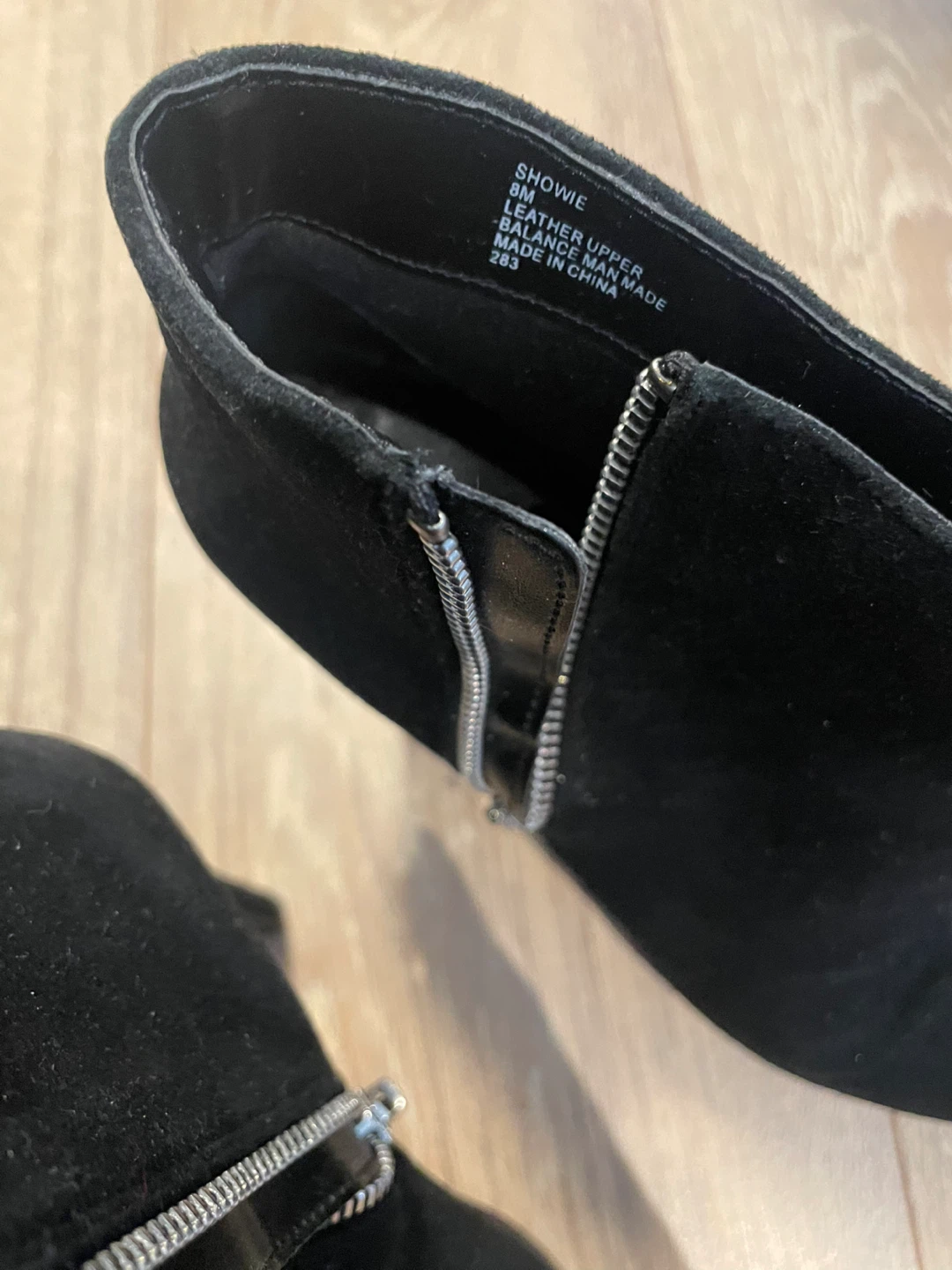 ⚽️Steve Madden Showie Black Suede Ankle Boots - photo 2