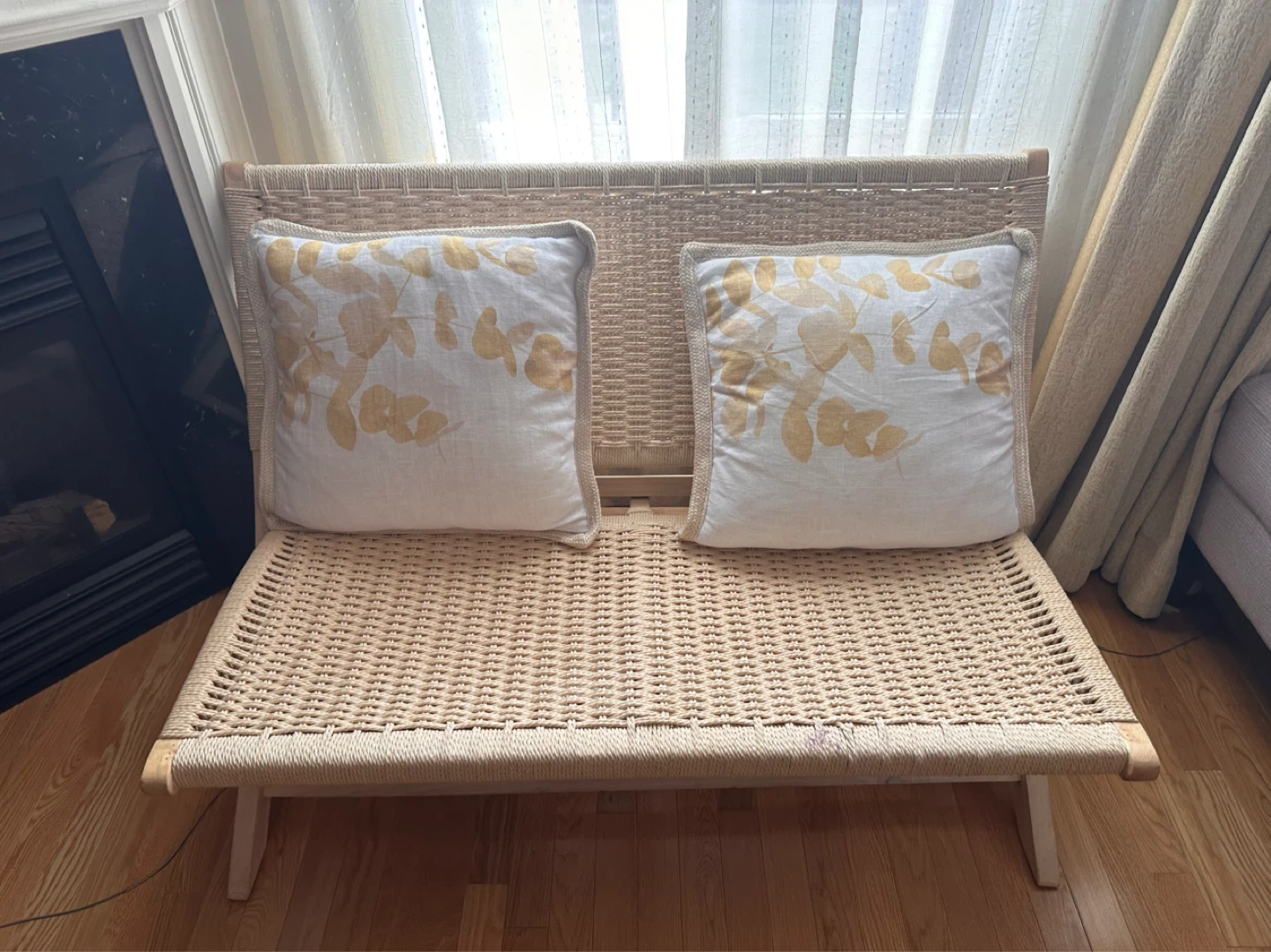 Woven Folding Bench with Two Throw Pillows - photo 3