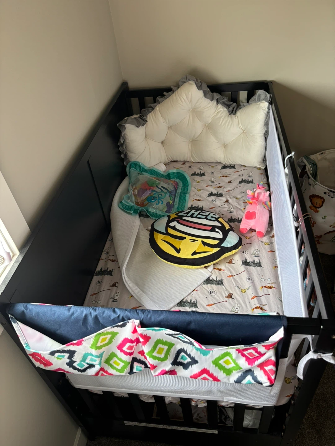 Baby Crib w/mattress and bedding -EVICTION SALE - photo 2